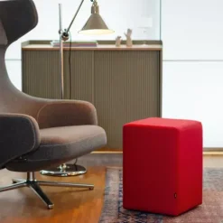 Hocker Pomp